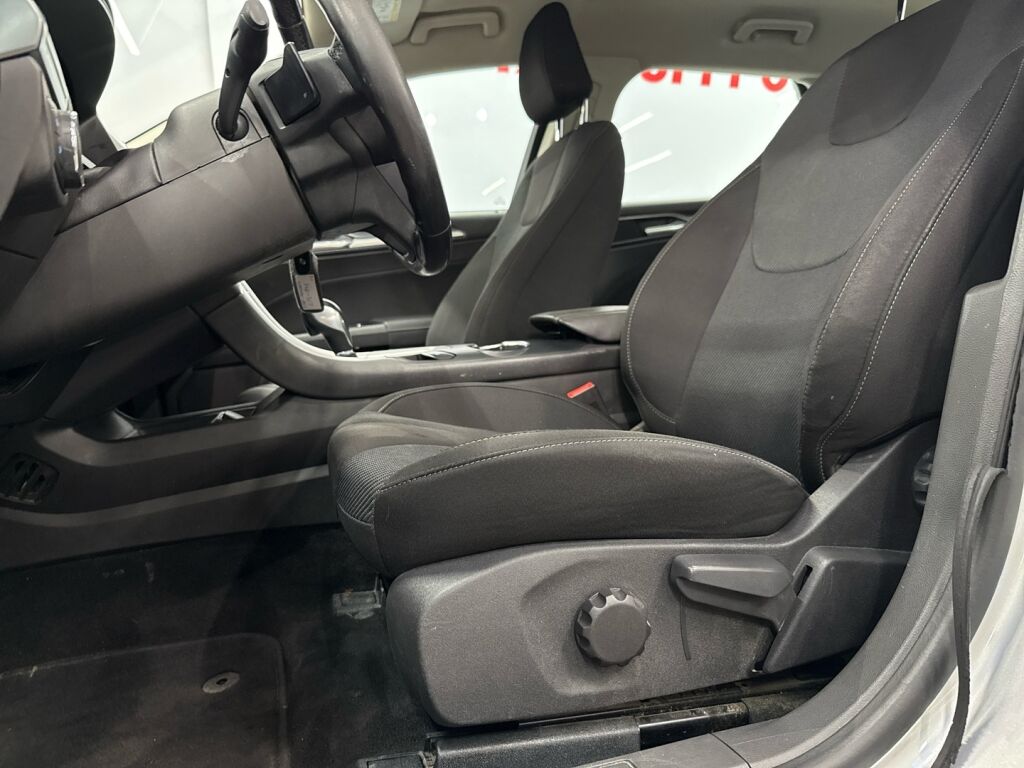 Ford Mondeo 2019 Harmaa