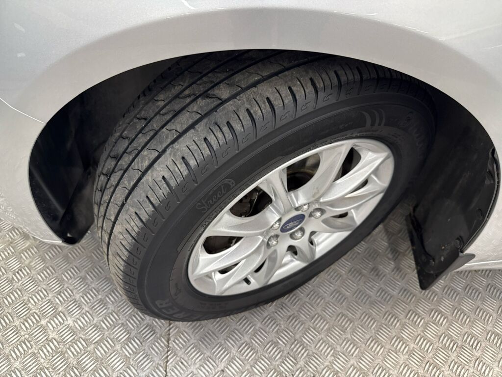 Ford Mondeo 2019 Harmaa