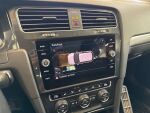 Volkswagen Golf 2018 Punainen