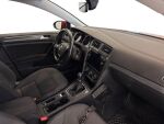 Volkswagen Golf 2018 Punainen