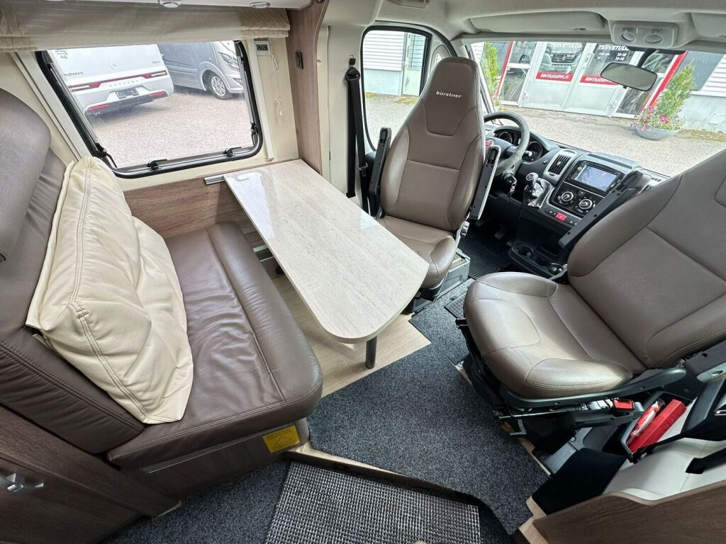 Bürstner IC Line T 569 2017 Valkoinen