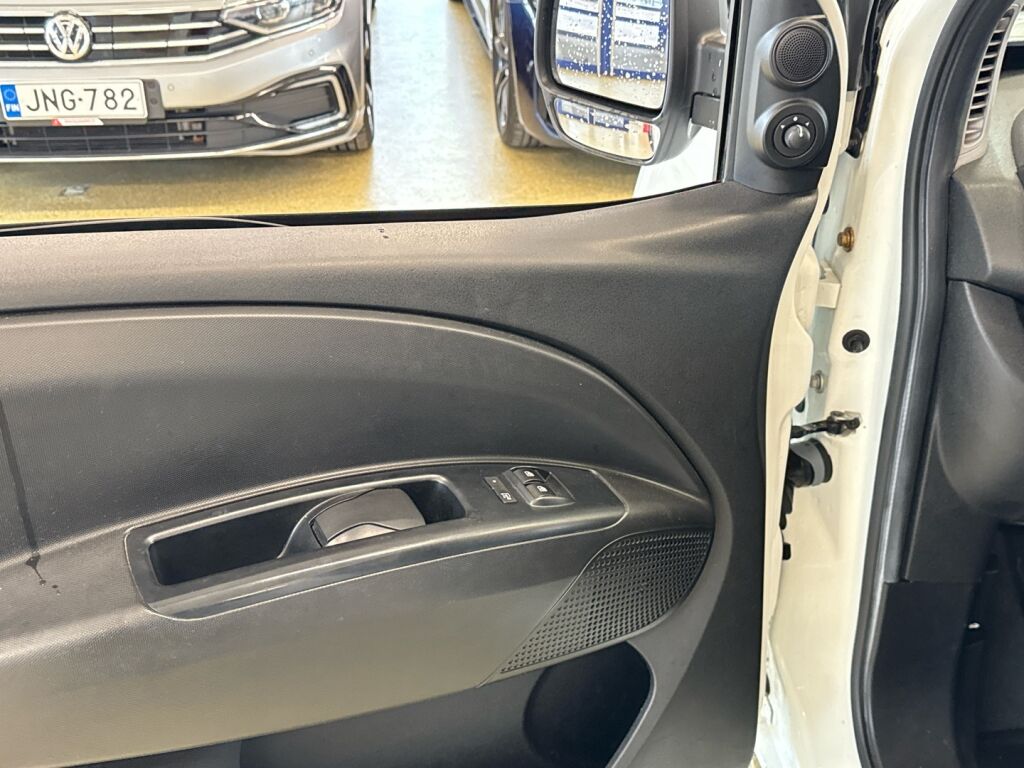 Opel Combo 2018 Valkoinen