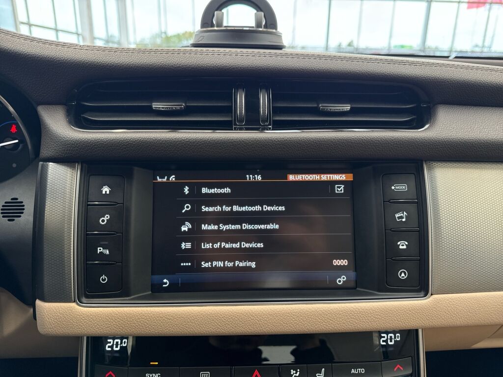 Jaguar XF 2018 Harmaa