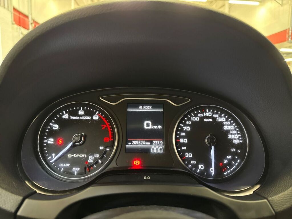 Audi A3 2018 Sininen