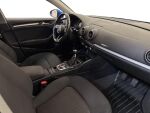 Audi A3 2018 Sininen