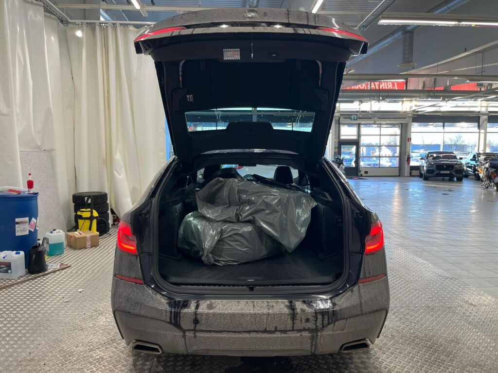 BMW 630 Gran Turismo 2018 Musta