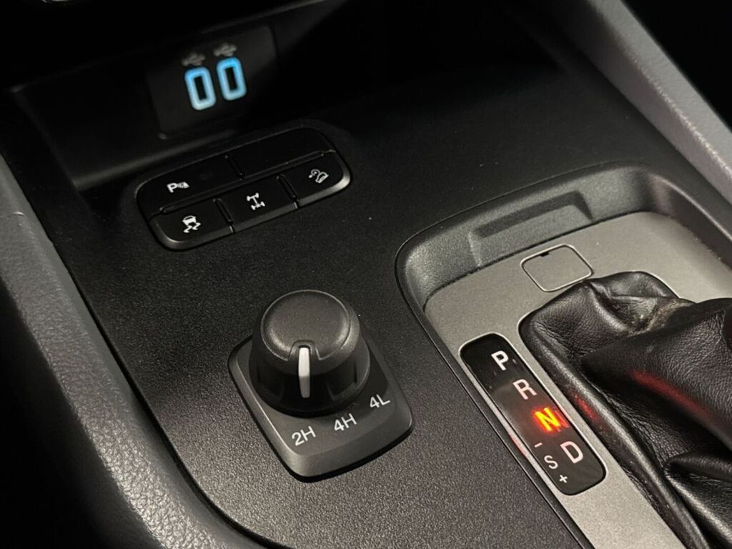 Ford Ranger 2018 Musta