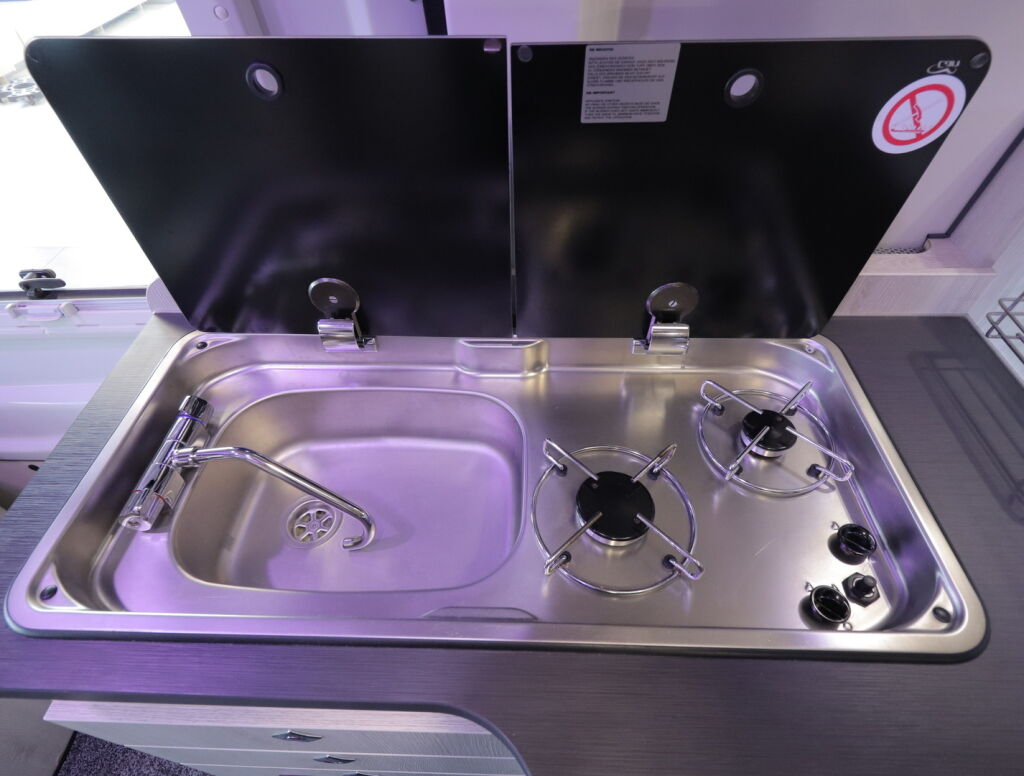 Karmann DEXTER 560 Trend 4x4 2019 Musta