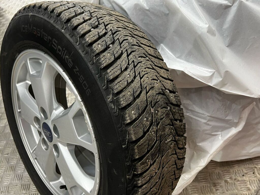 Ford Tourneo Connect 2014 Musta