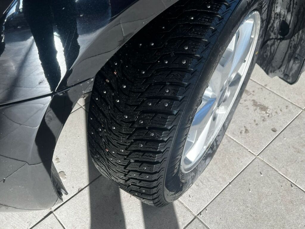 Ford Tourneo Connect 2014 Musta