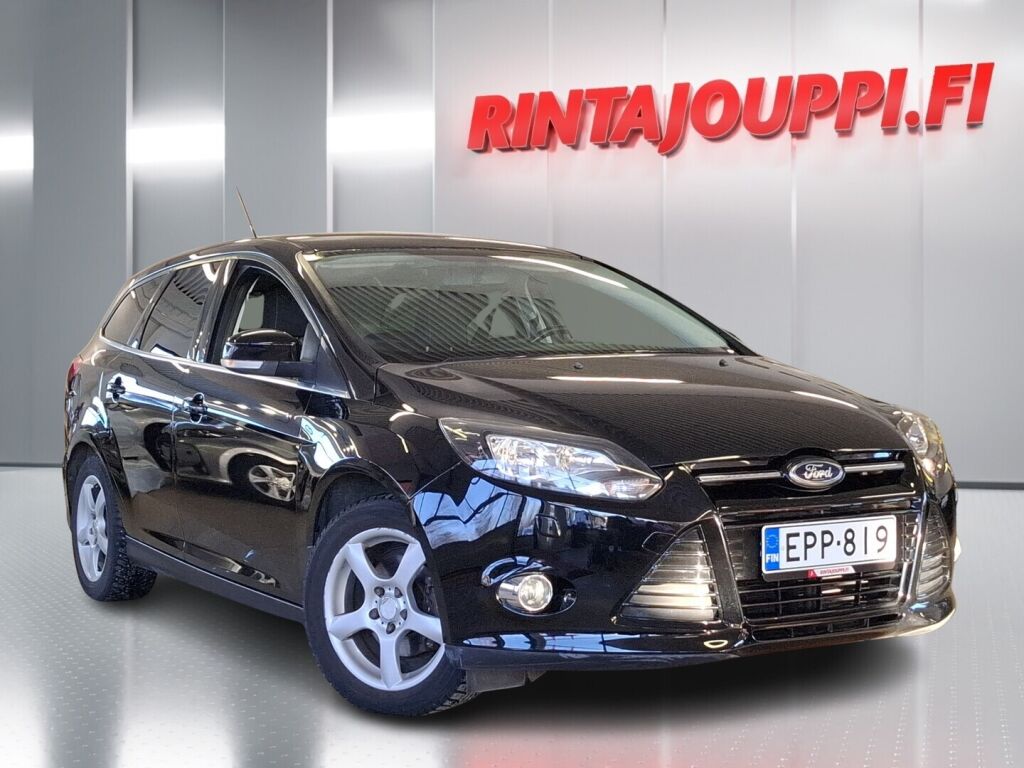 Ford Focus 2013 Musta