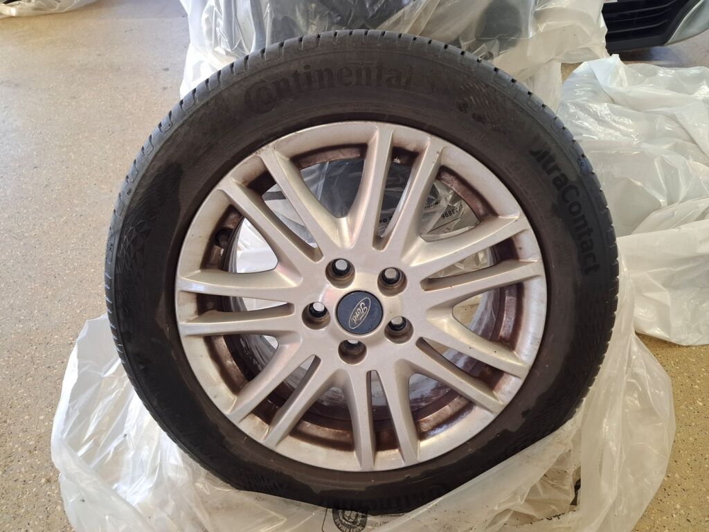 Ford Focus 2013 Musta