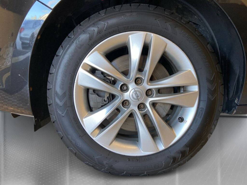Opel Combo 2018 Musta