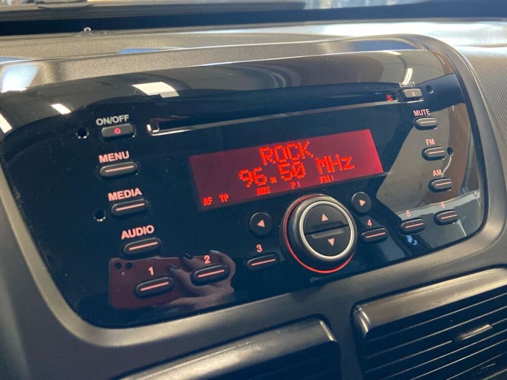 Opel Combo 2018 Musta