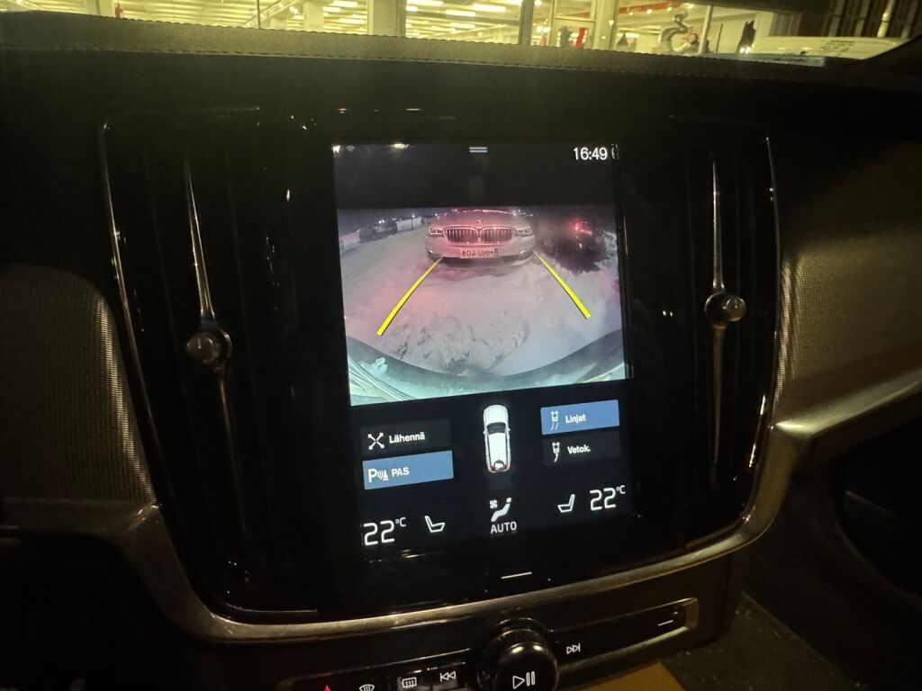 Volvo V90 2018 Musta