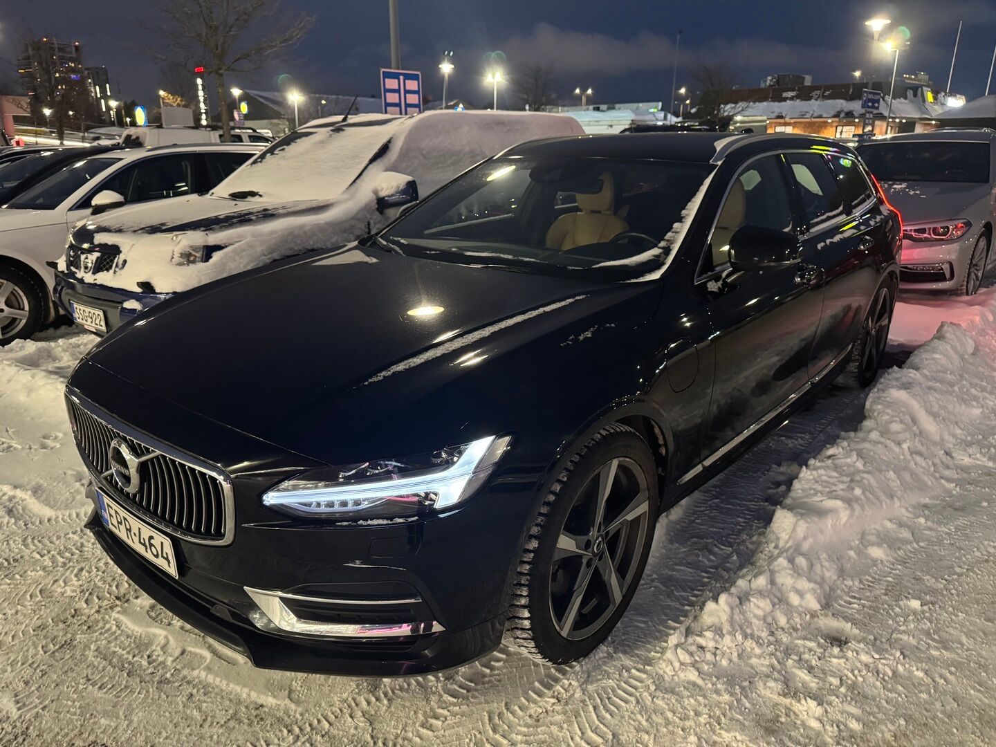 Volvo V90