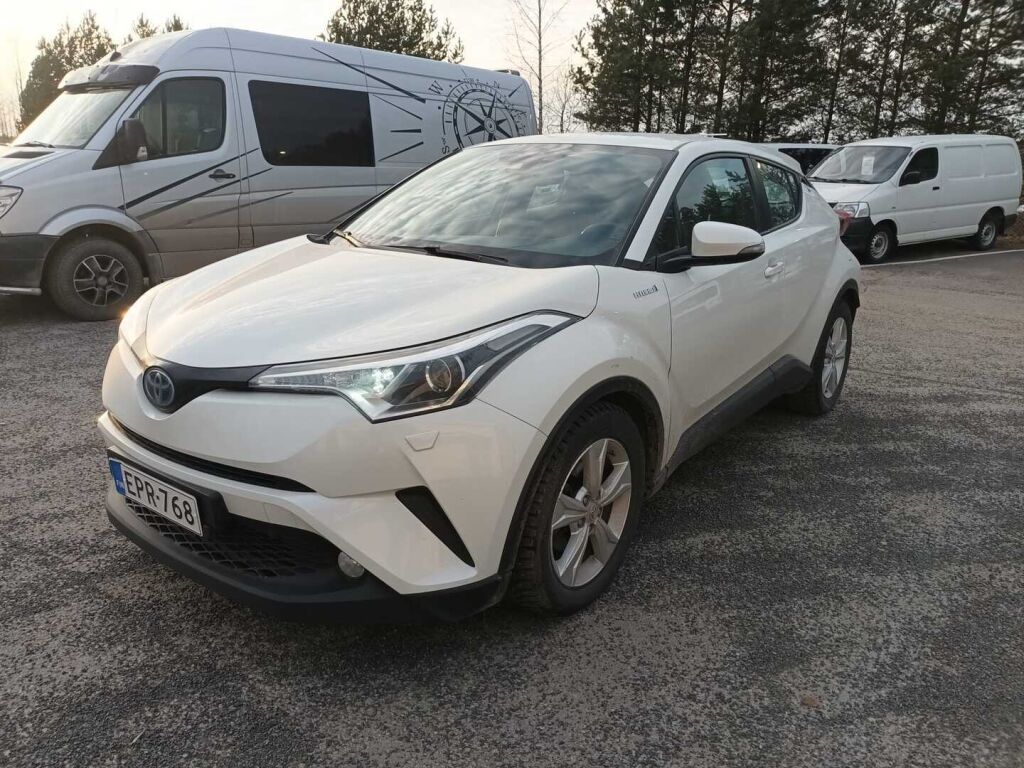 Toyota C-HR 2018 Valkoinen