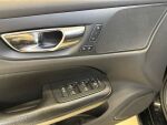 Volvo V60 2018 Musta