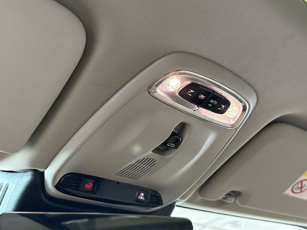 Volvo XC60 2019 Musta