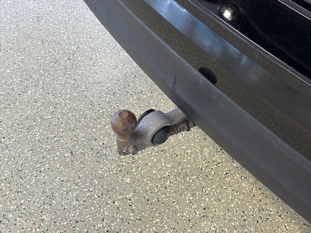 Volvo XC60 2019 Musta