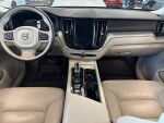 Volvo XC60 2019 Musta
