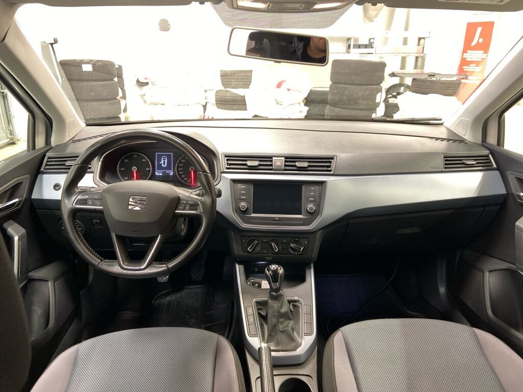 Seat Arona 2018 Valkoinen