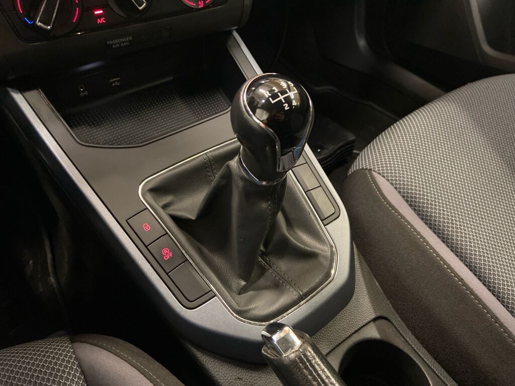 Seat Arona 2018 Valkoinen