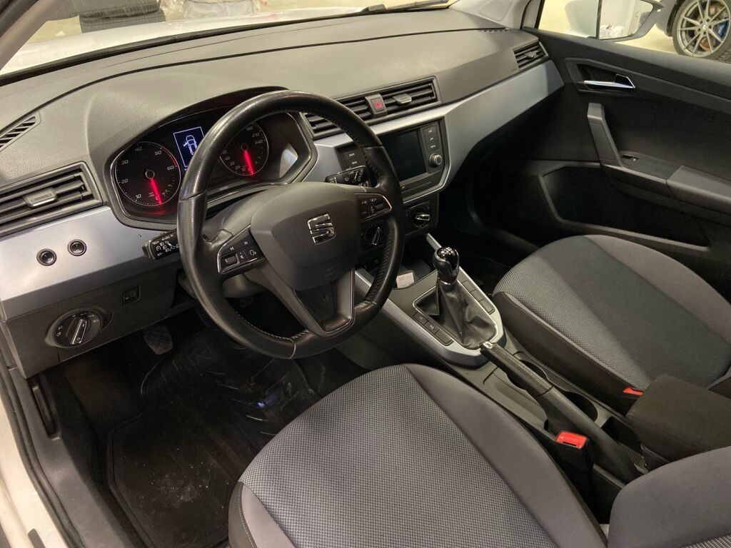 Seat Arona 2018 Valkoinen