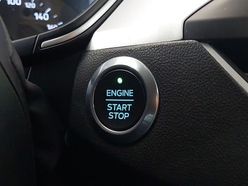 Ford Focus 2019 Valkoinen