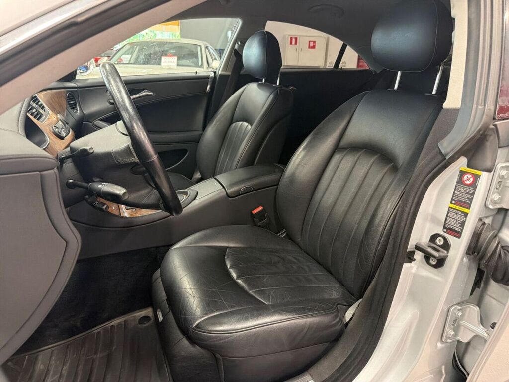 Mercedes-Benz CLS 2005 Hopea