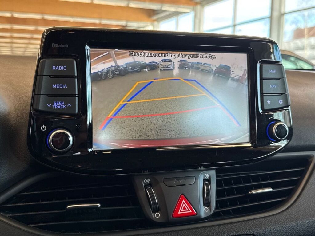 Hyundai i30 Wagon 2019 Punainen