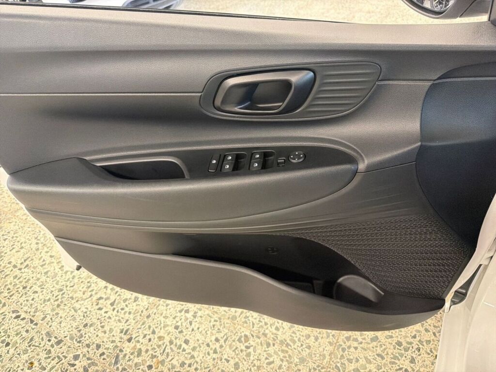 Hyundai i20 Hatchback 2021 Valkoinen