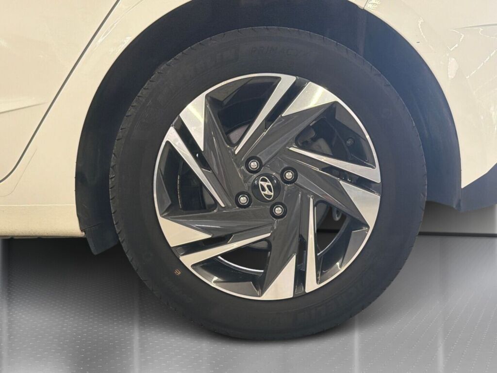 Hyundai i20 Hatchback 2021 Valkoinen