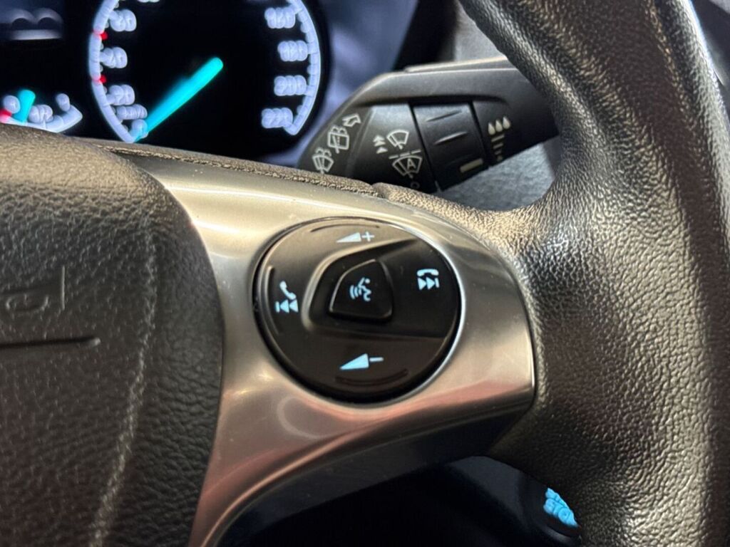Ford Grand Tourneo Connect 2018 Valkoinen