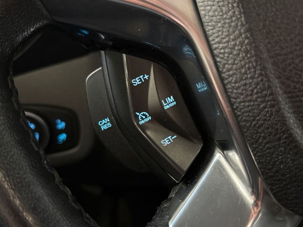 Ford Grand Tourneo Connect 2018 Valkoinen