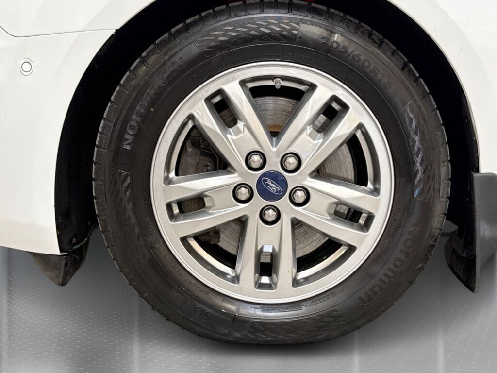 Ford Grand Tourneo Connect 2018 Valkoinen