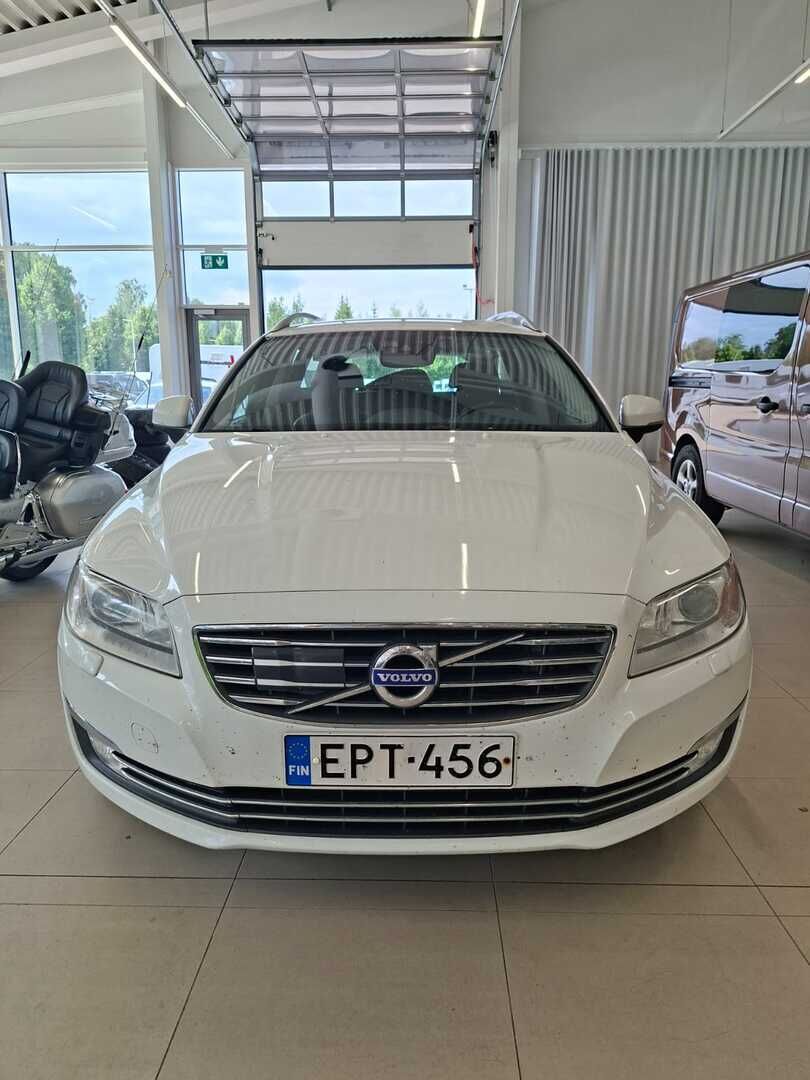 Volvo V70 2015 Valkoinen