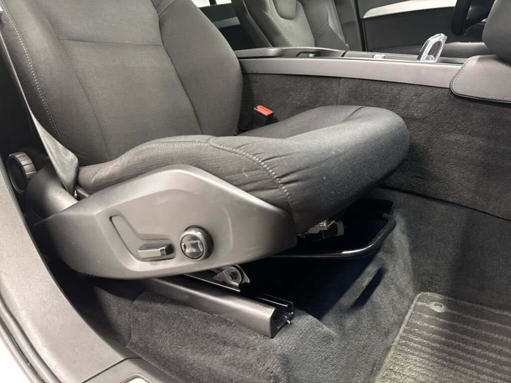 Volvo XC90 2019 Valkoinen