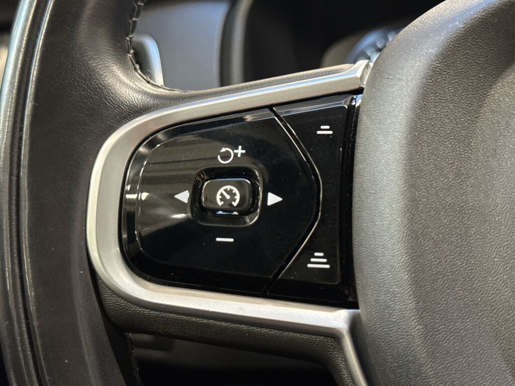 Volvo XC90 2019 Valkoinen