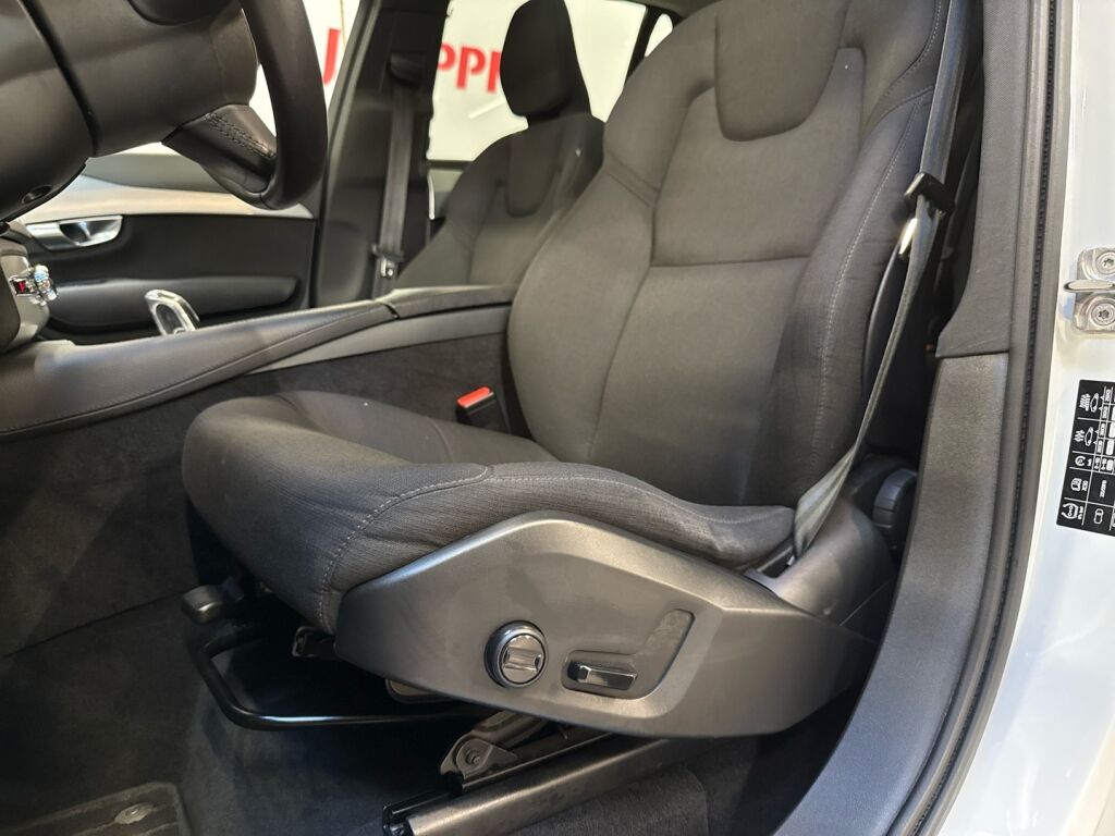 Volvo XC90 2019 Valkoinen