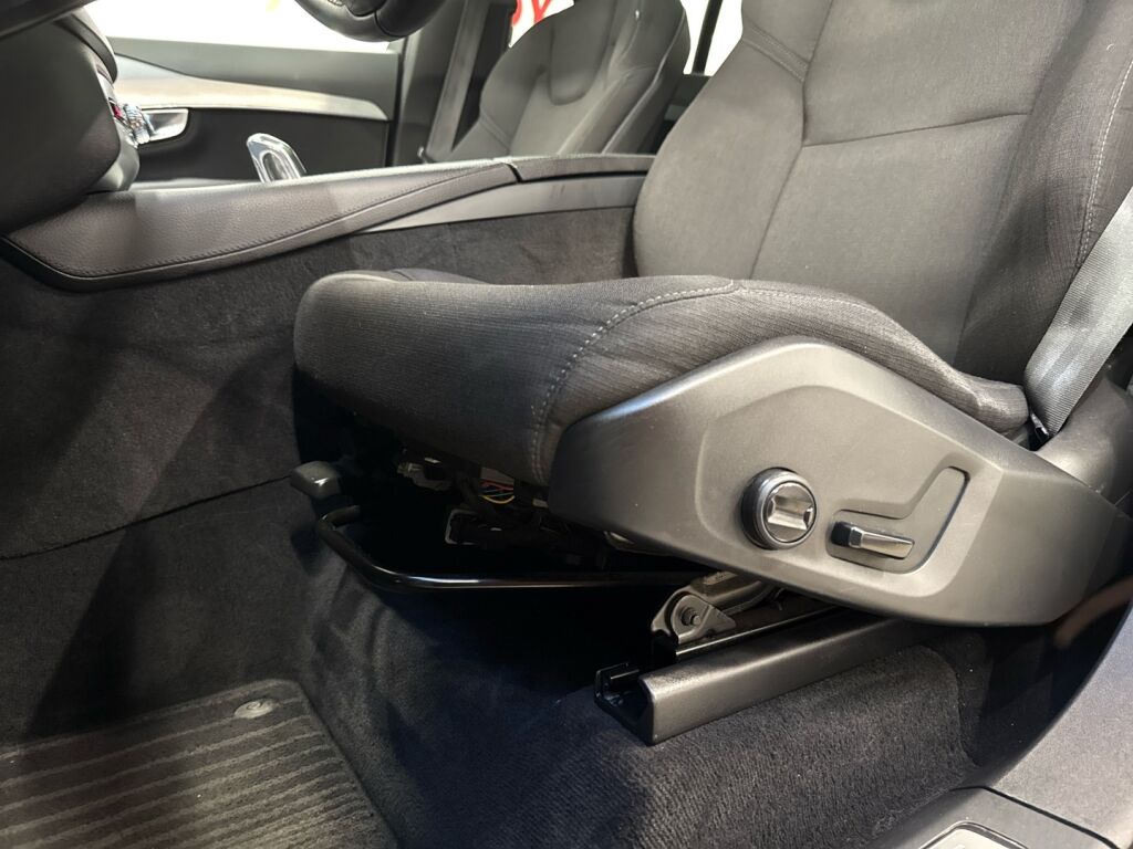 Volvo XC90 2019 Valkoinen