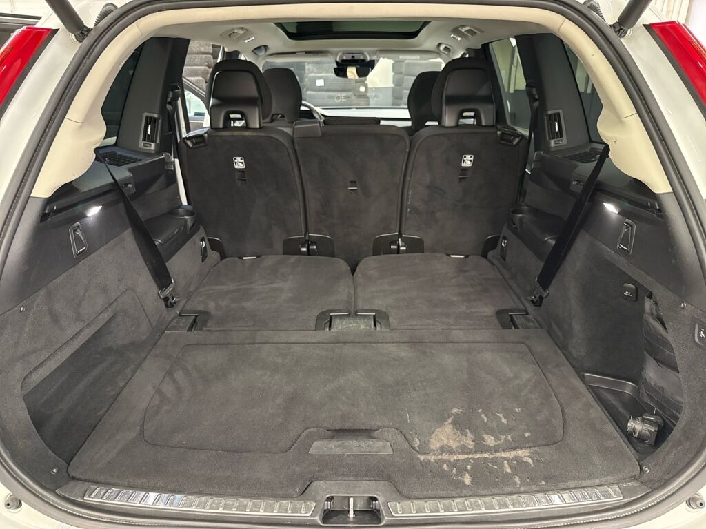 Volvo XC90 2019 Valkoinen