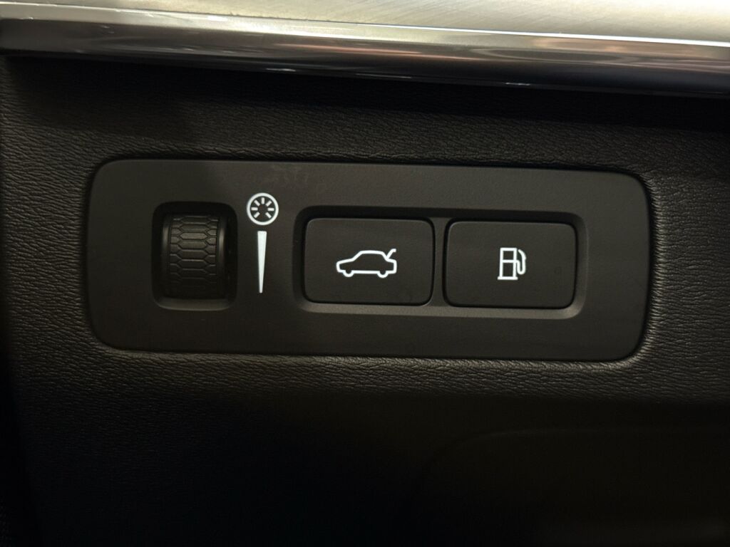 Volvo XC90 2019 Valkoinen