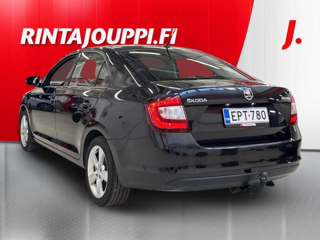 Skoda Rapid 2018 Musta