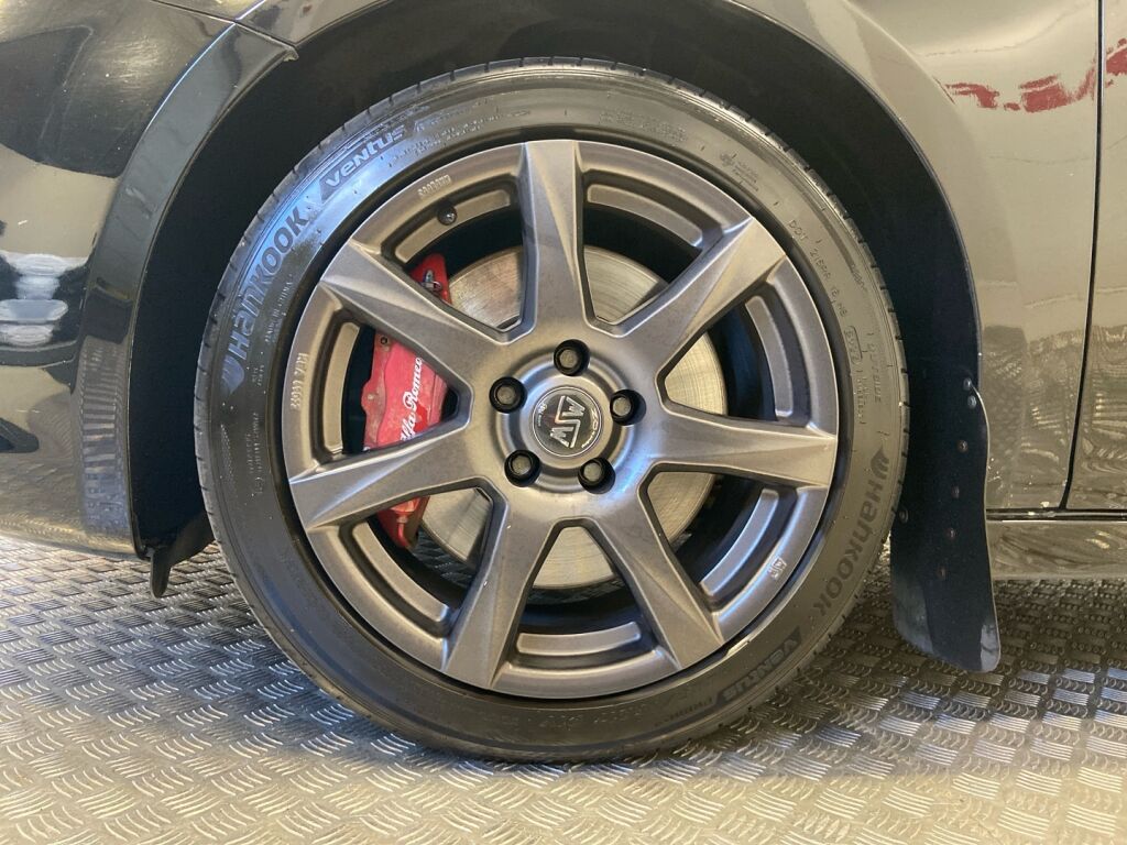 Alfa Romeo Giulietta 2011 Musta