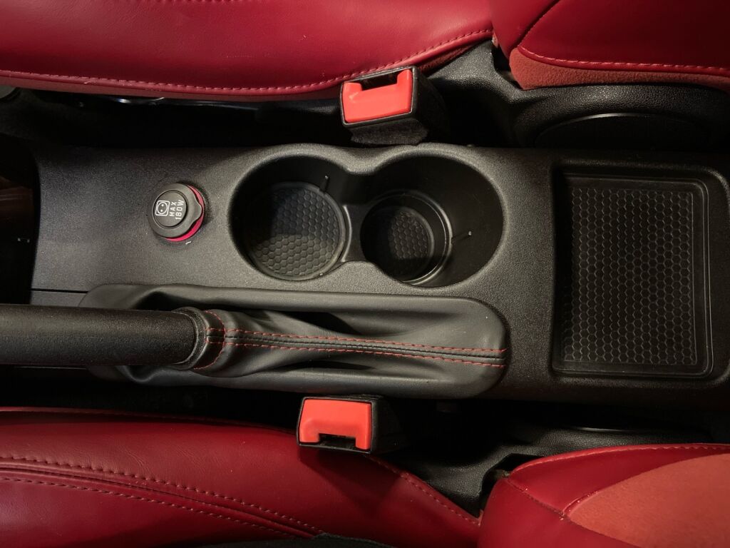 Alfa Romeo Giulietta 2011 Musta