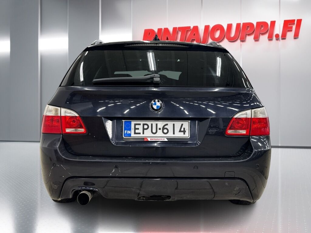 BMW 530 2006 Musta