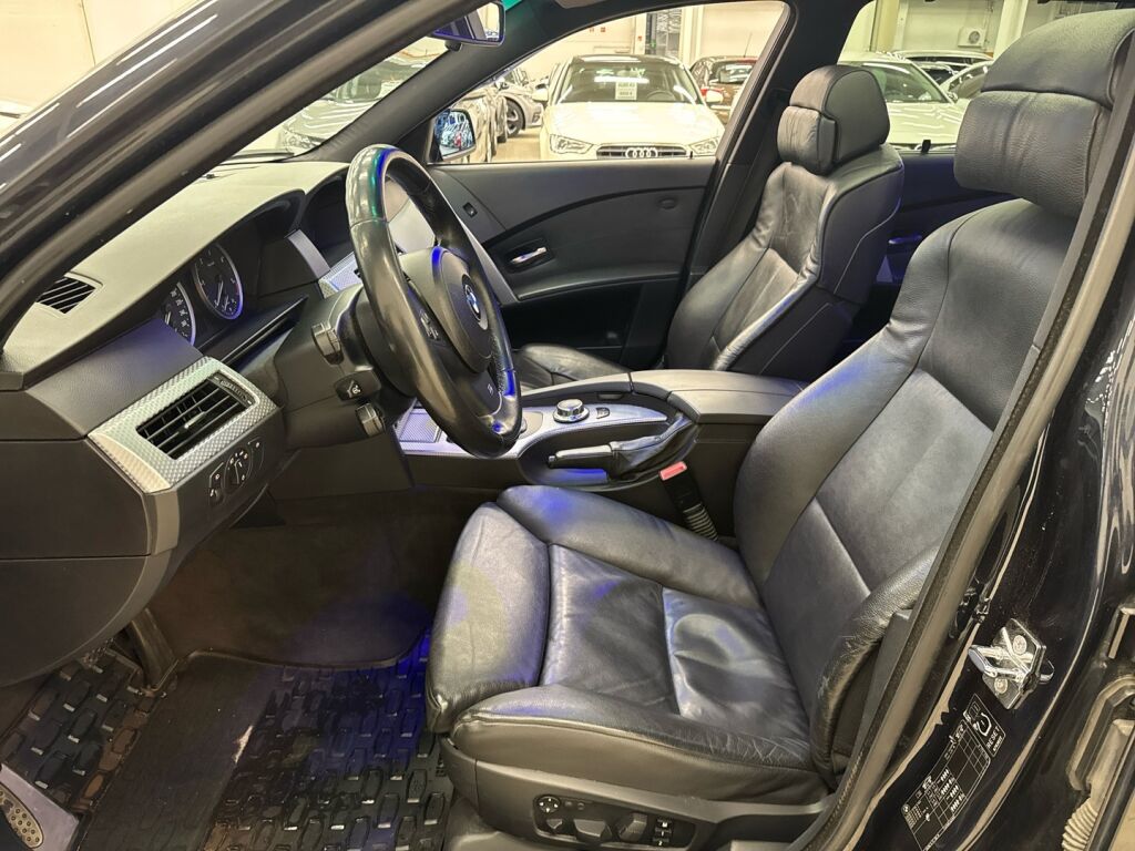 BMW 530 2006 Musta