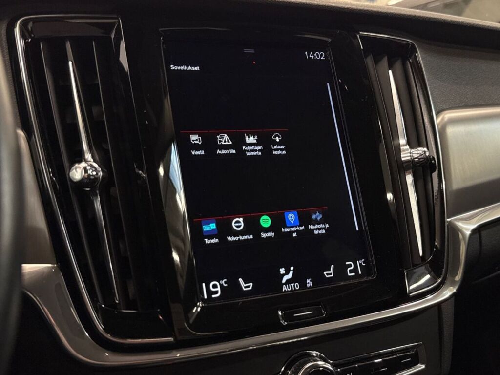 Volvo S90 2018 Valkoinen