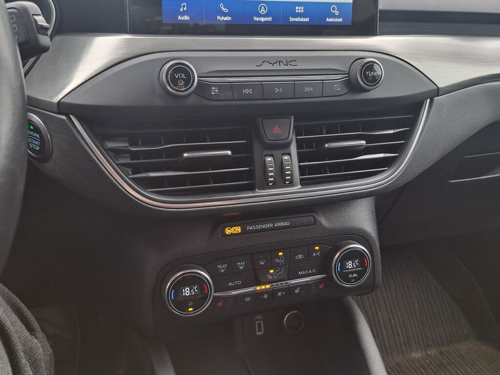 Ford Focus 2019 Valkoinen